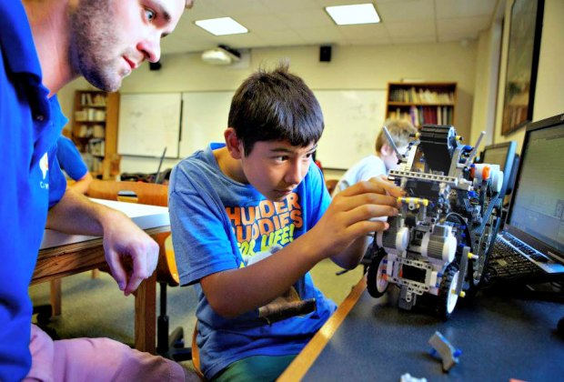 18 Science And Computer Summer Camps For Boston Kids Who Love Stem Mommypoppins Things To Do In Boston With Kids - technology drones robotics roblox game design minecraft