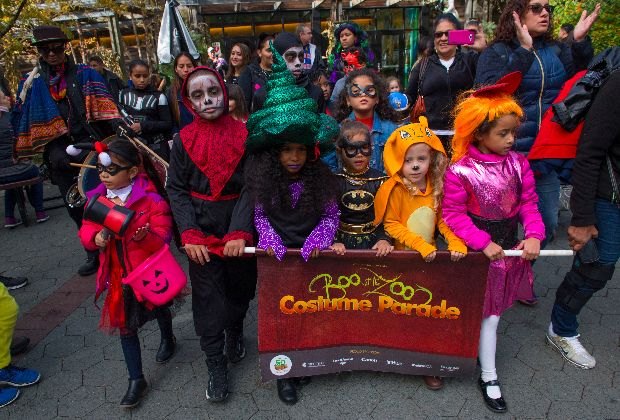 Bronx Zoo Boo At The Zoo Mommypoppins Things To Do In New
