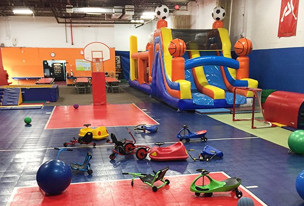 Bounce Houses And Trampoline Spots Where Nyc Kids Can Jump Mommypoppins Things To Do In New York City With Kids