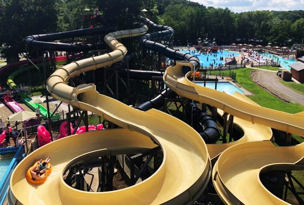 Top Water Parks For New Jersey Kids And Families Mommypoppins Things To Do In New Jersey With Kids