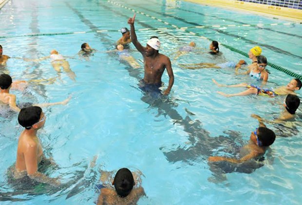 8 Swim Lesson Options for Kids and Babies in Queens