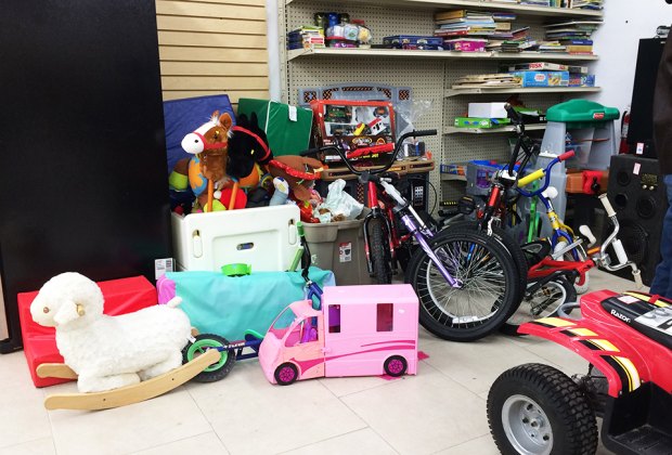 Where To Donate Gently Used Toys And Baby Gear On Li