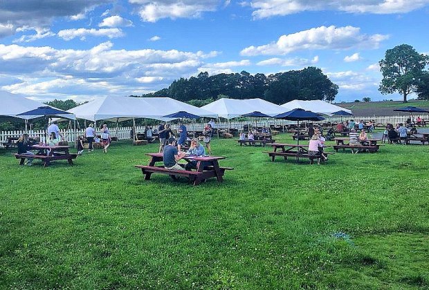 Photo of lawn at Lookout Farm in Natick - Best Outdoor Dining