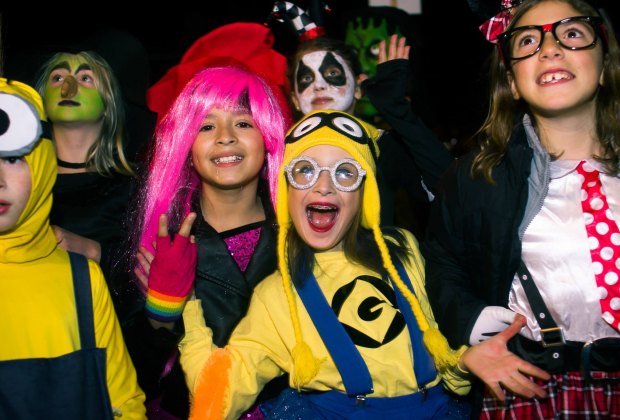 Best Trick-Or-Treat Neighborhoods in Connecticut for Kids and Families