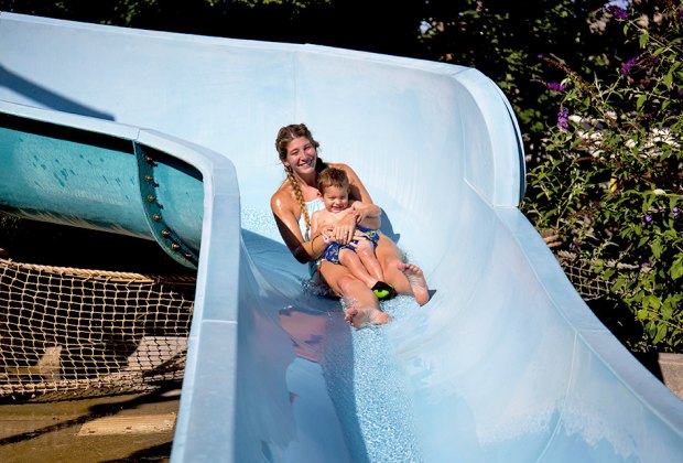 Mountain Creek Waterpark : mom and baby water slide