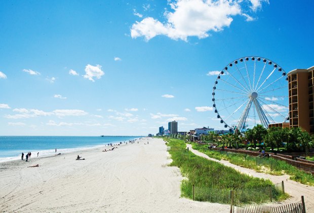 Explore the sandy beaches of South Carolina on a budget-friendly spring break vacation