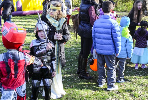 Trick-or-treating in Chicago: Naperville