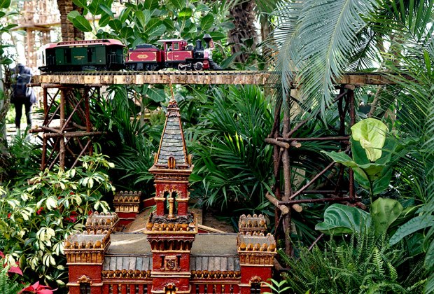 Holiday Train Shows New York Botanical Garden's Holiday Train Show 