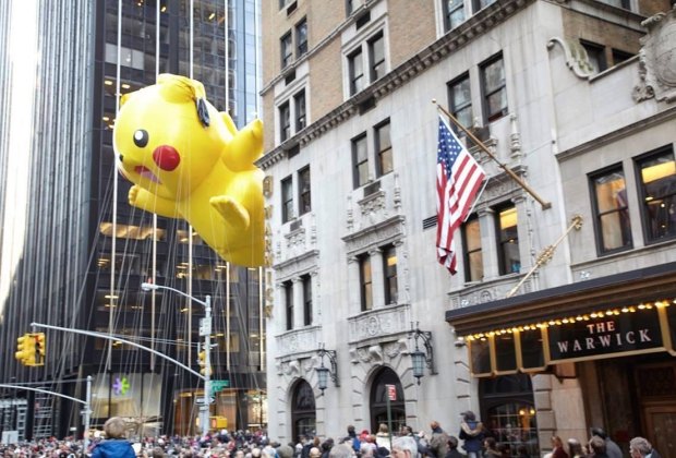 The Warwick Hotel NYC Hotels with Views of the Macy's Thanksgiving Day Parade Status message