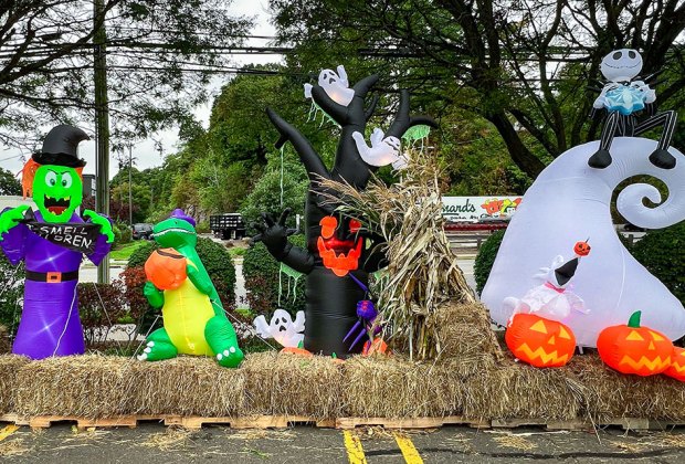 halloween drive thru near me today