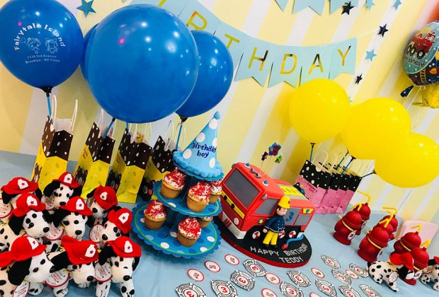 6 New Birthday Spots In Nyc For Your Kids Next Party - roblox birthday party sign in 2019 7th birthday party