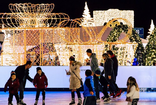 Tinseltown Ice skating rink