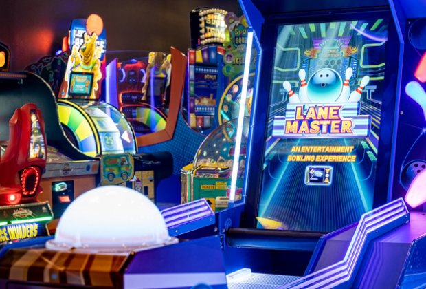 Photo of video games at Foxwoods Resort arcade.