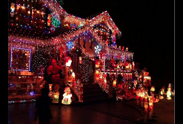 christmas lights around mommy poppins cities holiday eye christmas lights around mommy poppins cities holiday eye