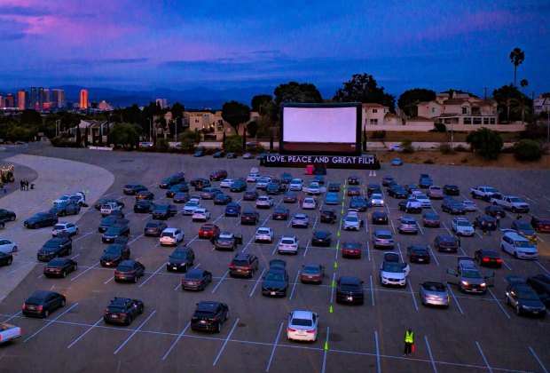 Carhops And Drive Ins The Best Ways To Eat Out In La With Kids Mommypoppins Things To Do In Los Angeles With Kids Carhops And Drive Ins The Best Ways To Eat Out In La With Kids Mommypoppins Things To Do In Los Angeles With Kids