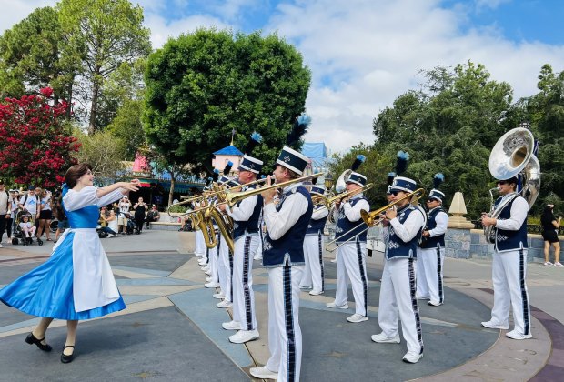 Disneyland with a baby: Disneyland Band and live music