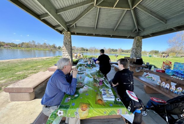 kids' birthday parties in Los Angeles: Lake Balboa Park