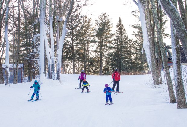 10 Family Ski Resorts in or near Connecticut | MommyPoppins - Things to ...