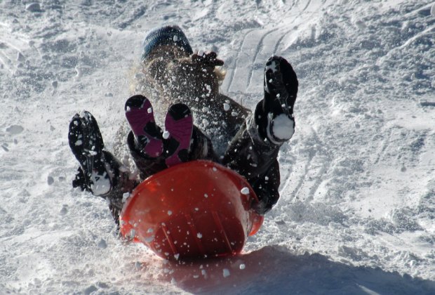 Sledding in Central Park is one of our favorite free things to do in NYC