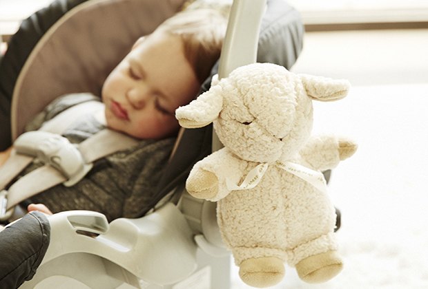 Baby registry must-haves in NYC: Sleep Sheep on the go