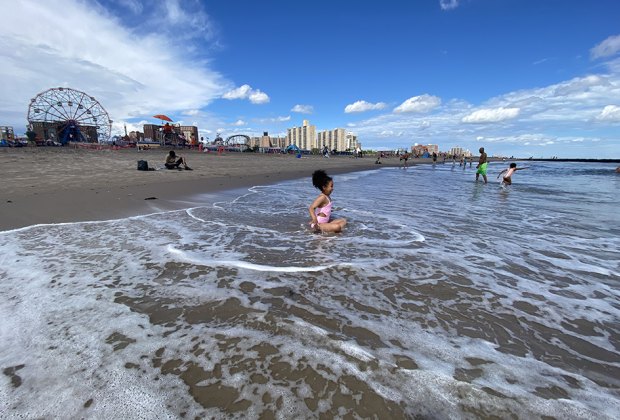 Stress Relief Activities for Kids: kids at the beach