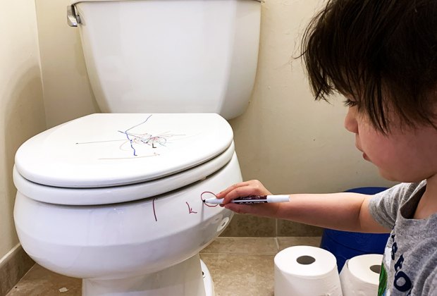 20 Low-Effort Ways to Entertain Toddlers When You’re Sick potty pictures