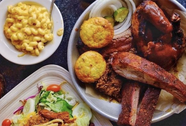 Family-friendly restaurants in Times Square: Virgil's Real Barbecue in Times Square