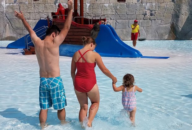 Best Outdoor Water Parks in the US: Water Country in Portsmouth, NH