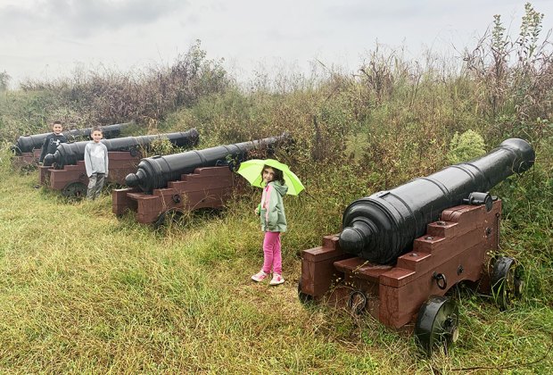 Things To Do in Williamsburg, VA with Kids: Visit Yorktown Battlefield