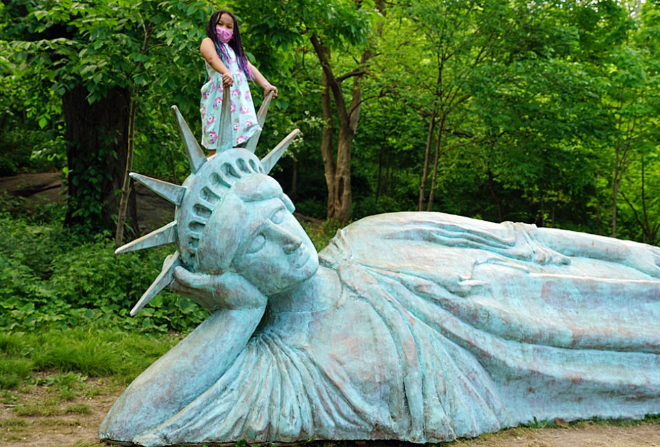Hunting down pop-up public art displays is one of our favorite free things to do in NYC. Zaq Landsberg's Reclining Liberty is on display in Morningside Park  through April 2022.