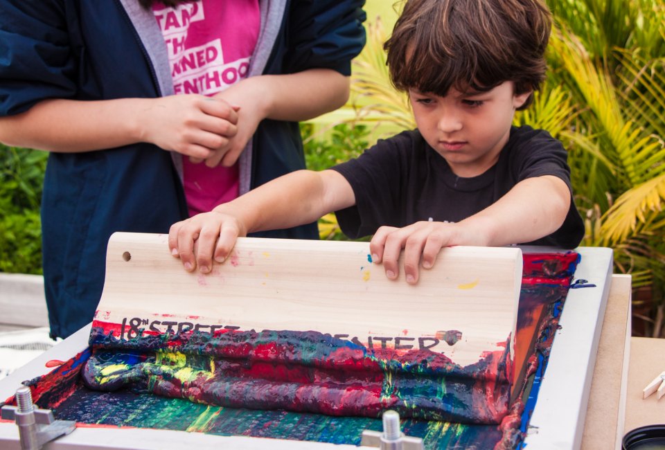 Screenprinting. Photo courtesy of 18th Street Arts Center / Pico Block Party