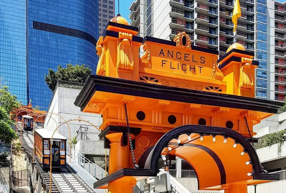 Take a ride on the historic funicular railcar! Photo courtesy of @60x80 on Instagram