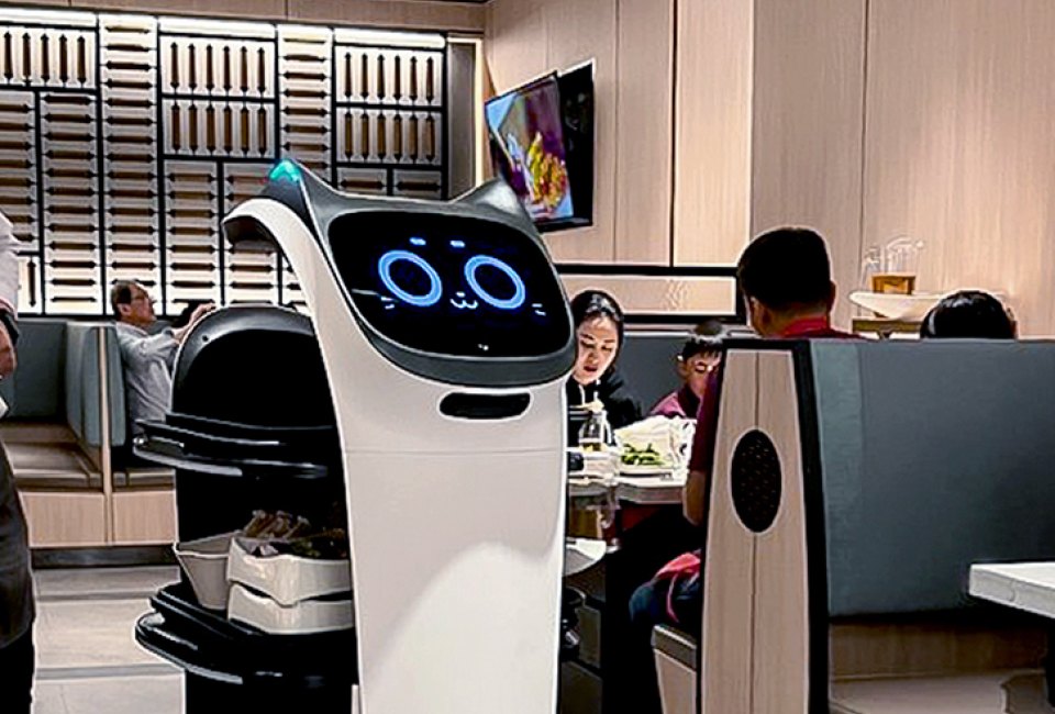 picture of Hai di lao hot pot, one of the Robot restaurants in the Los Angeles area
