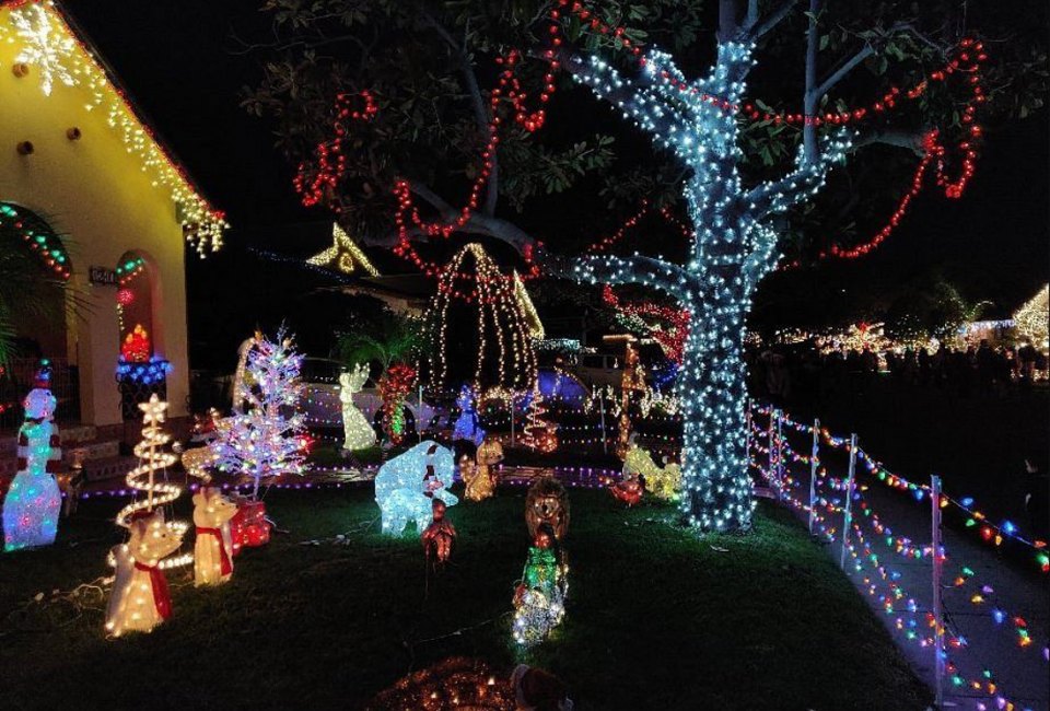 What's open on Christmas in Los Angeles: Holiday lights at Candy Cane Lane