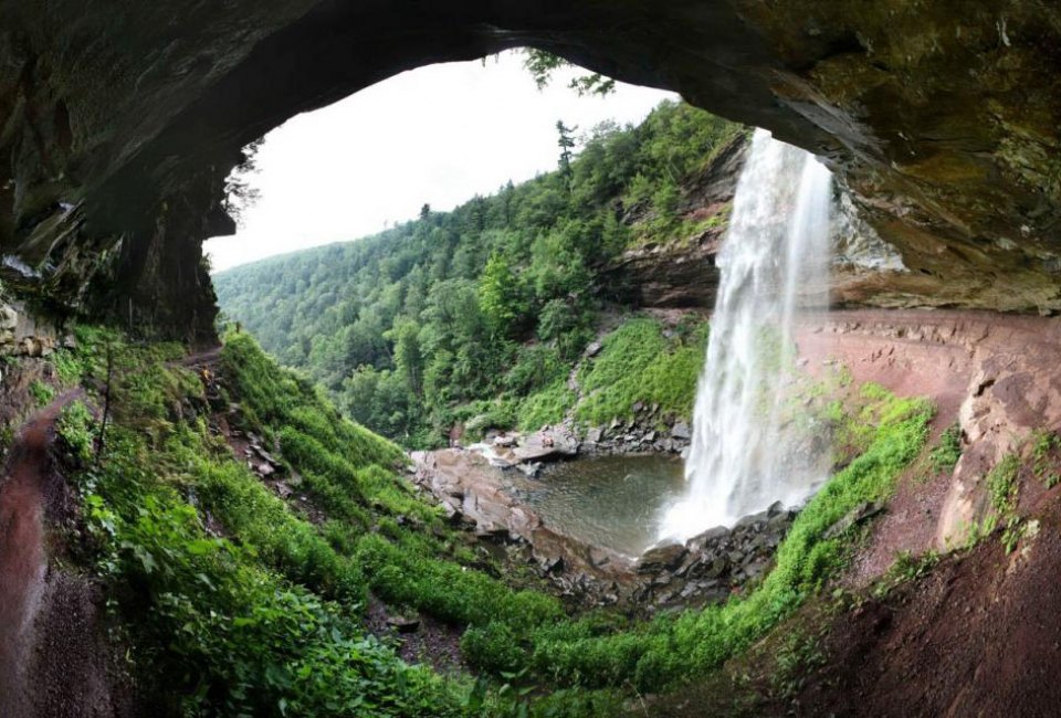 The breathtaking Kaaterskill Falls delights little ones.