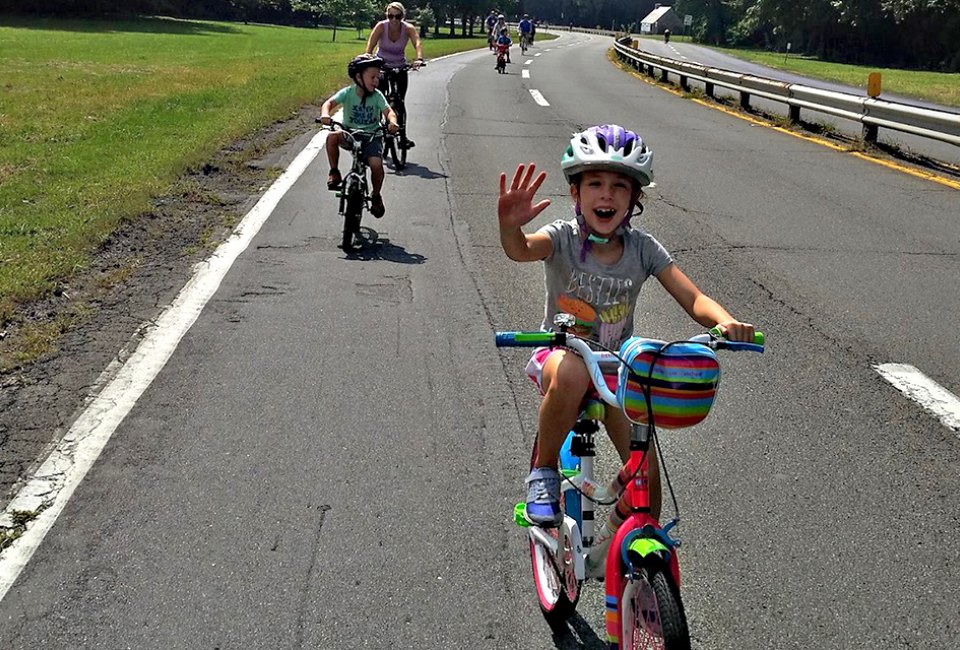 On Bicycle Sundays, the Bronx River Parkway is open exclusively for bicyclists, in-line skaters, scooters, walkers, and joggers. Photo courtesy of the Westchester County Police Dept. 