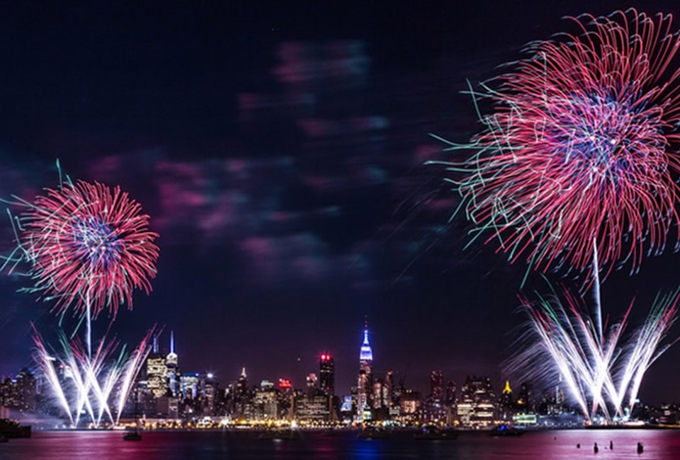 Climb aboard the American Princess for a stunning fireworks view on one of our favorite July 4th cruises