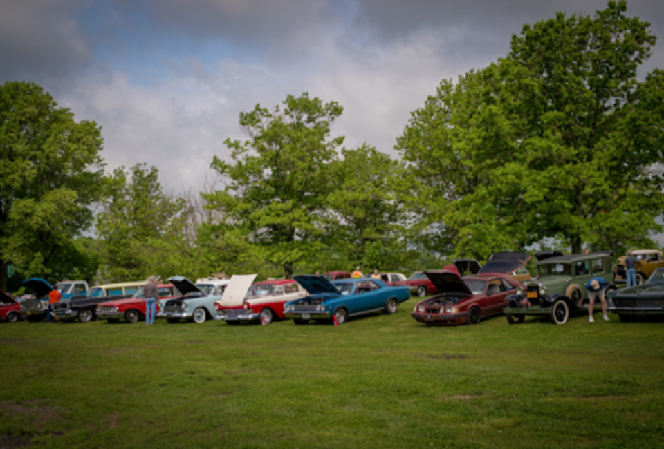 Antique Car Show & Flea Market at Linvilla Orchards
