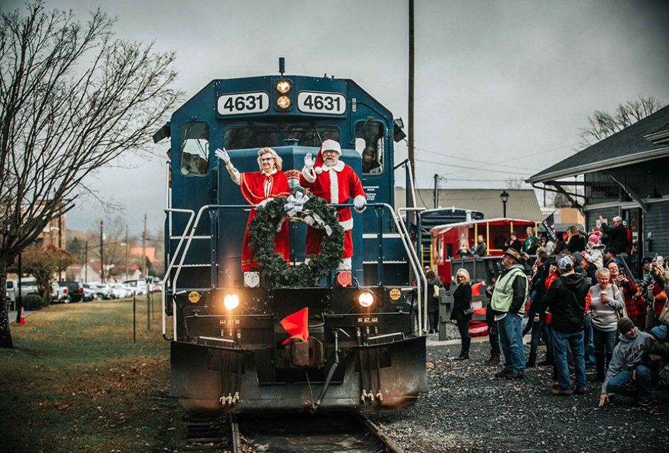 Take a festive ride on the Holiday Express for a memorable train ride experience. Photo courtesy of the Blue Ridge Scenic Railway