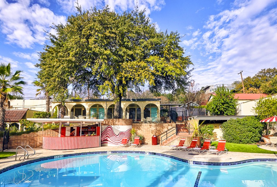 The retro kidney-shaped pool at the Austin Motel on the south side of the river. Photo courtesy of Visit Austin.