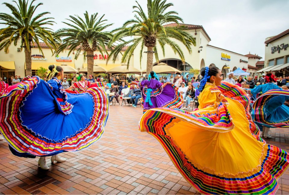 Ballet Folklórico de San Juan Capistrano performs at Fiesta de Mayo Celebration. Photo courtesy of San Clemente Outlets