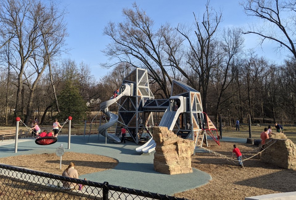 New playground equipment at Banneker Park in Arlington includes slides and a rock climbing obstacle course. Photo by the auth0r.