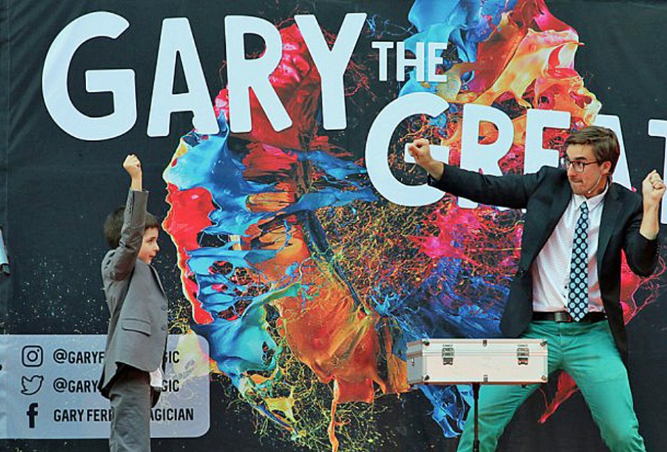 Gary the Great keeps kids engaged with a magical birthday party performance. Photo courtesy of the magician