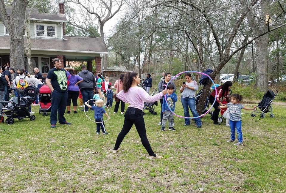 Take your Sunday outdoors with a day of play full of bubbles, hula hoops, sidewalk chalk, and more. Photo courtesy of Nature Discovery Center.