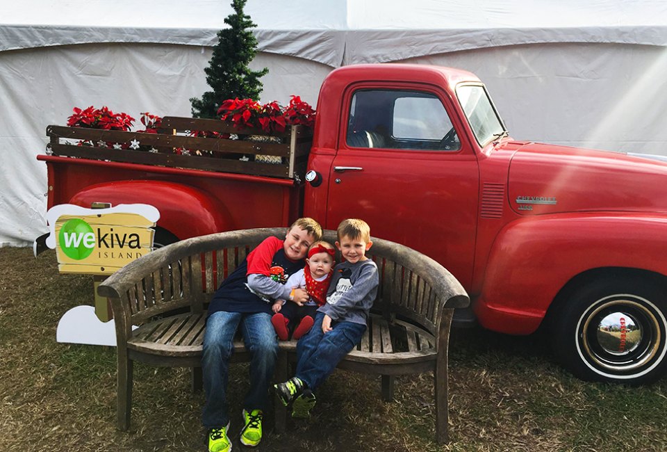 Take advantage of the holiday photos ops at the Winter Wonderland at Wekiva Island. Photo by the author