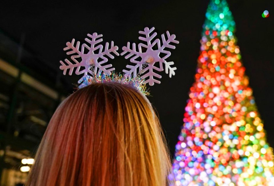 Santa's Winter Land Workshop at Gallagher Way. Photo by Donte Tatum