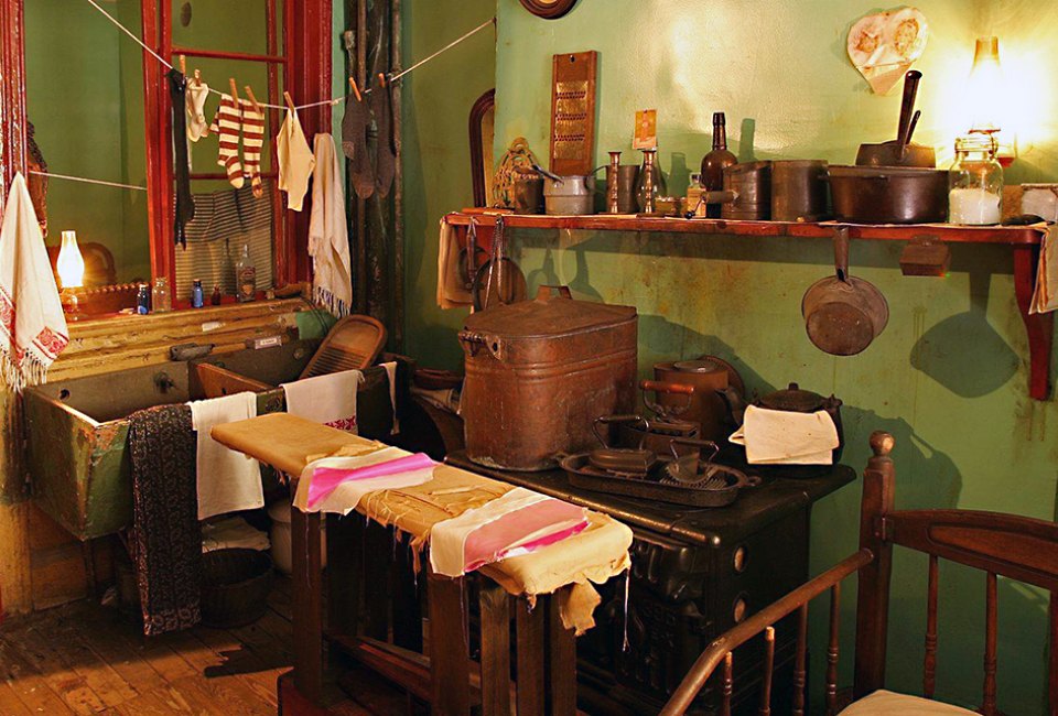 Things to do in NYC with visiting grandparents: The Tenement Museum