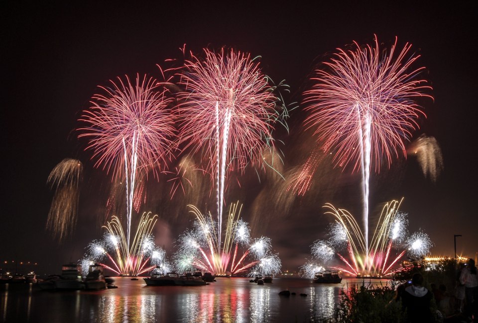 Where to See 4th of July Fireworks in Connecticut 2022: Fireworks ...