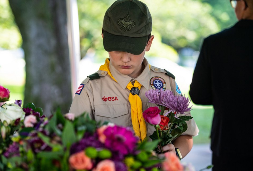 Memorial Day Weekend 2025 in DC Best Things To Do with Kids: Festivals, Day Trips, and More Honor those who died while serving in the US military during Flowers of Remembrance Day at Arlington National Cemetery. US Army photo by Elizabeth Fraser