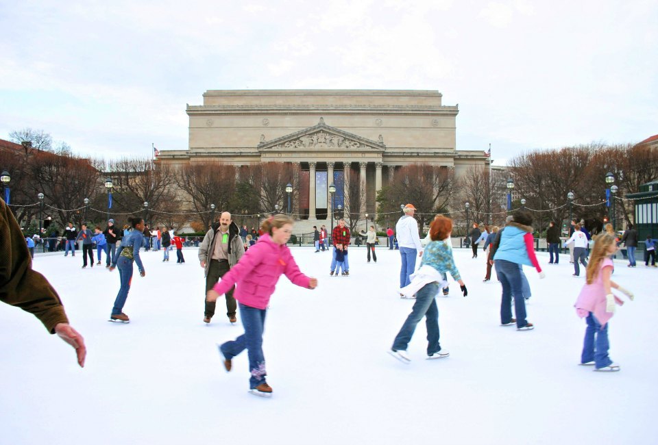 Skate in the shadow of the National Gallery of Art. Photo by Elvert Barnes/CC BY 2.0